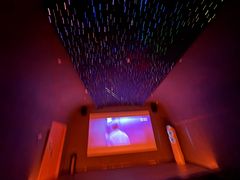 -涨巢·潮玩水疗局