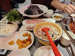 -洞子口重庆鲜货火锅(楚翘城旗舰店)