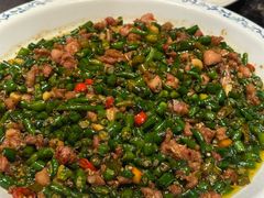 青椒霸王兔-悦百味·品质川菜(橄榄郡店)