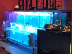 -虾弄弄海派小龙虾·牛羊蝎子火锅