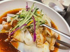 羊毛工镇凉皮-丝路金桃·新疆菜(徐汇店)