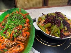 -沪小胖·小龙虾·蓝龙王(八佰伴店)
