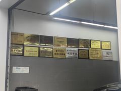 -杭州中升之星奔驰4S店(滨江店)