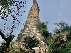 -彩色沙林风景区