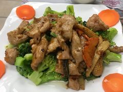 西兰花炒猪颈肉-凤城康记饭店