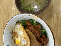 -钢阳酸菜红烧牛肉面(季乐路店)