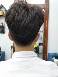 -V8潮牌·接发烫染连锁