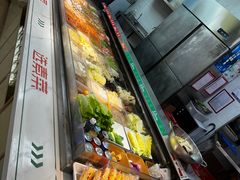 -红渡小香·牛肉麻辣香锅(车站南路店)