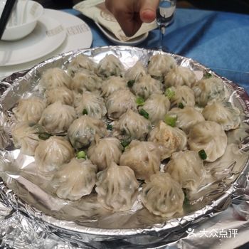 价格也不算太贵，还有30人的超大旋转座