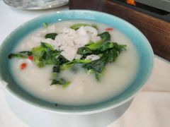 竹荪豌豆尖-沿途四季·云南菜(建外大街店)