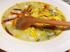 能喝汤的酸菜鱼-胡马八破·川菜小馆(高新万达店)