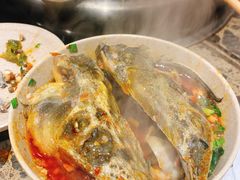 -肖肖酸萝卜鱼火锅(总店)