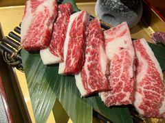 -铭牛烧肉·和牛海鲜自助(高新月牙湖店)