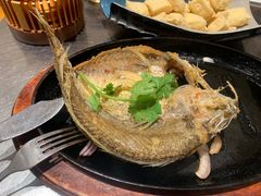 -潮界(LU·ONE凯德晶萃广场店)