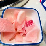 在红油锅底里煮过以后,多了一分泡椒味