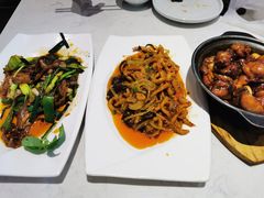 鱼香肉丝-峨嵋小镇·川菜(勒泰中心店)