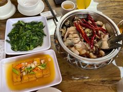 -隔壁老王·家常云南菜(花巷店)