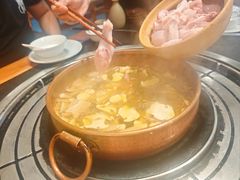 云南新鲜野生菌散养鸡火塘-阿山卓·野生菌火锅·纳西火塘烤肉