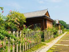 -梁子湖东篱老屋生态庄园