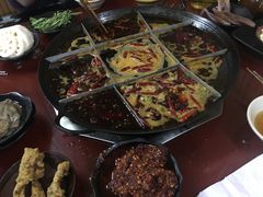 -安胖老火锅(两路口店)