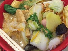 -吕阿婆骨汤麻辣烫(云岗店)