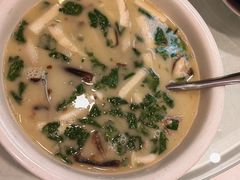 -沪华海鲜大酒楼(南汇店)