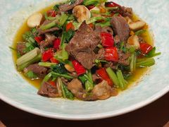 小炒黄牛肉-小厨师·二十年沈家门小海鲜(百井坊巷店)