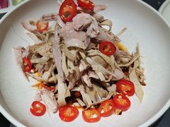 笋衣手撕鸡-小大董·烤鸭(观景餐厅·南京西路店)