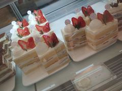 -花花卷卷·鲜食蛋糕(静安久光百货店)