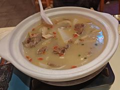 -霄汉牛三鲜湖北砂锅菜(万松园2店)