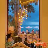 穿过上帝为你打开的窗和门，来看树与海