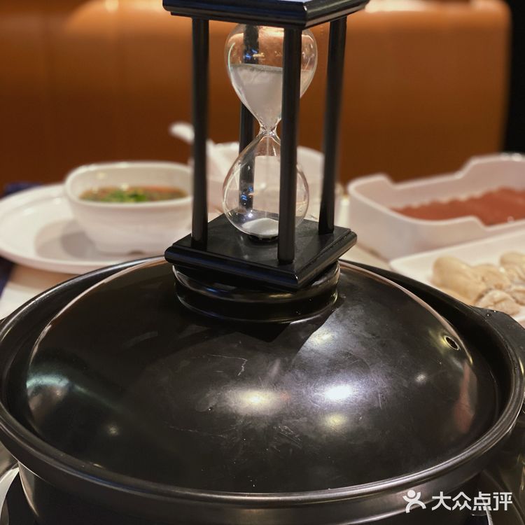 秋日滋补养生火锅安排上了｜吓伟蚝门火锅