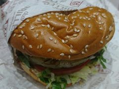 -The Habit Burger Grill 哈比特汉堡(爱琴海店)