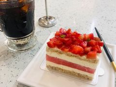 夏季限定草莓西瓜蛋糕-1/4 ONE QUARTER COFFEE LAB(朝阳大悦城店)