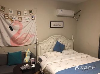 吃货界巴斯光年的住后感悟  位置：成都文殊院