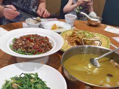 -黄泥岗·地道湖北菜(奥特莱斯店)