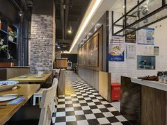大堂-蜀天上精专麻辣香锅(文定路店)