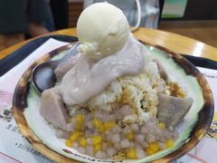 草莓冰淇淋-鲜芋仙(花都融创茂店)