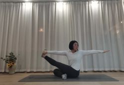 -元泉瑜伽培训学院