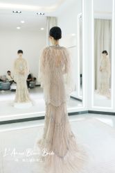 -禕·愫白婚纱商店