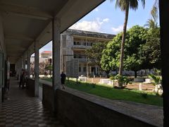 -吐斯廉屠杀博物馆