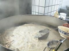 -吕记清真美食城(永兴服装街店)