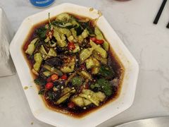 -鲁员外地锅鸡地锅鱼(古墩路店)