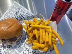 -TRIPS BURGER(大钟寺店)