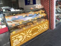 面包甜点陈列柜-宋记饼家(石门二路店)
