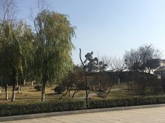 -巴陵广场
