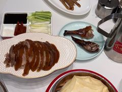 -梅利汴京烤鸭•开封豫菜地标店(东司门店)