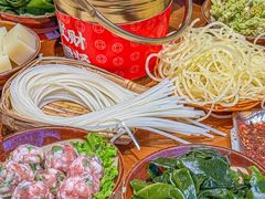 -黔有有贵州酸汤夺夺粉火锅(五味十字店)