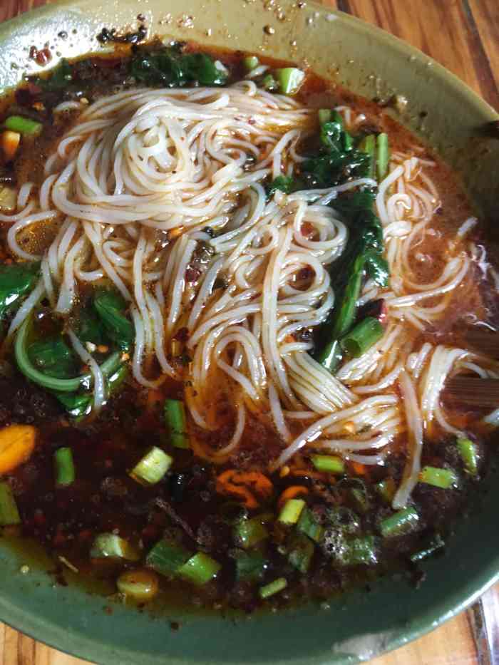 坝坝面-"一个的人的生活,早上起床晩了,没做早餐,."-大众点评移动版