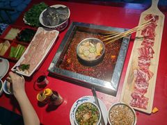 -二荆条·蜀鲜汇城市森林火锅